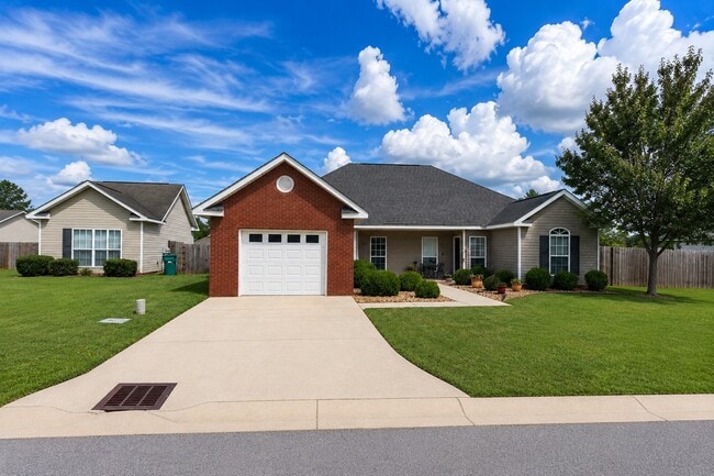 Building Photo - 239 Pine Meadows Cir
