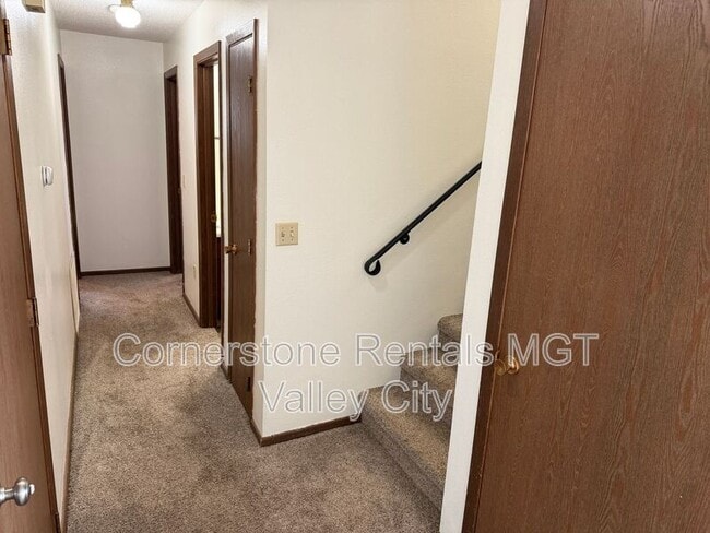 Photo - 1063 5th Ave NW