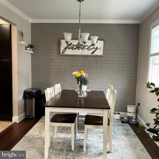 Photo - 711 Yardley Commons