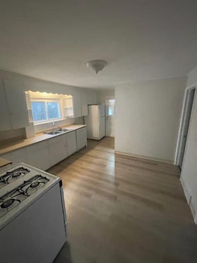 Photo - 231 Miles Ave Unit 233 Miles Avenue