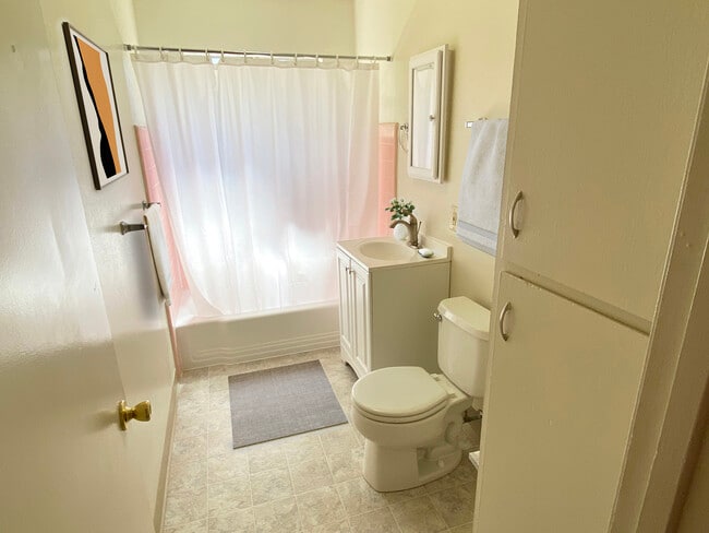 San Jule Apartments