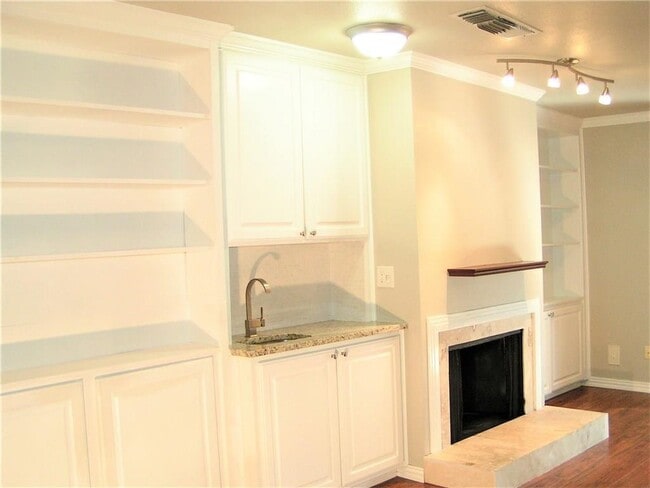 Photo - 6627 Valleyside Rd