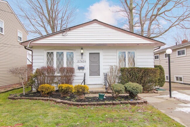 Photo - 3 bed/1.5 bath Ranch!