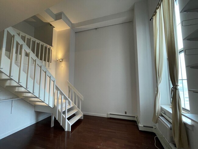 Building Photo - 116 Court St Unit 502