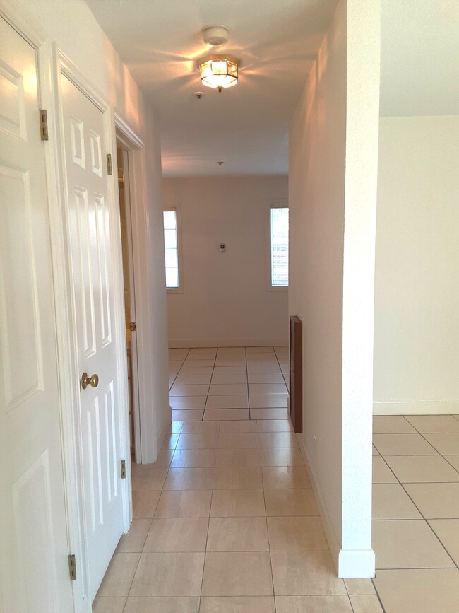 Photo - 30 Palm Ave Townhome