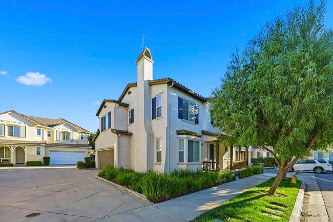 Photo - 31853 Red Pine Way