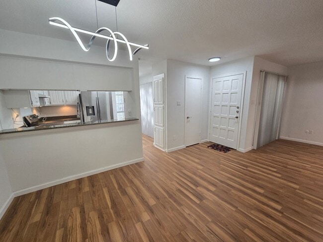 Photo - Updated Townhome Condo in Prime Location!