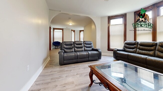 Photo - 93 Chestnut St