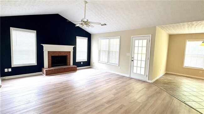 Photo - 2336 Pettit Dr