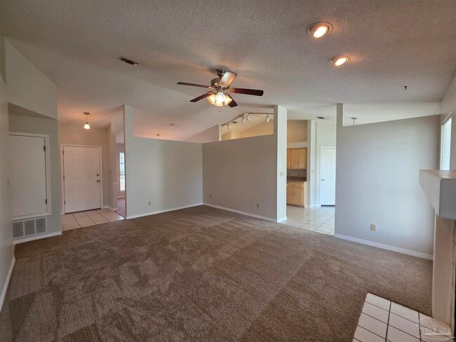 Photo - 824 Lavon Dr