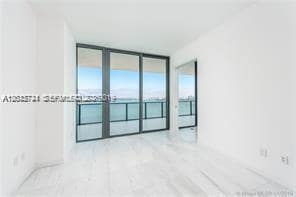 Photo - 480 NE 31st St Unidad 2306