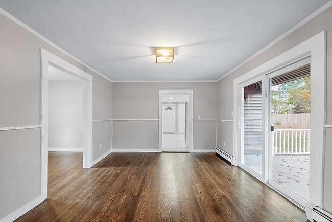 Photo - 18 1st St