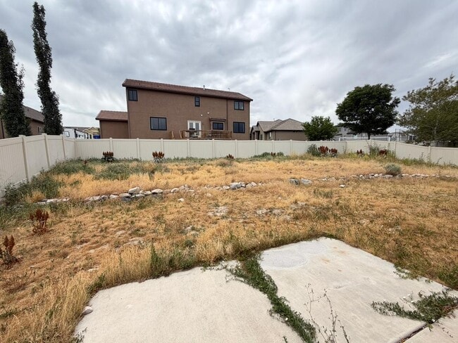 Photo - 783 Meadow Side Dr
