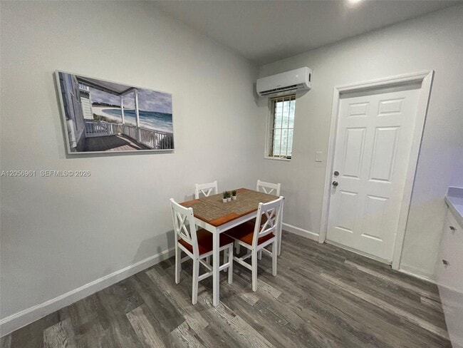 1117 SW 37th Ave Unit 3