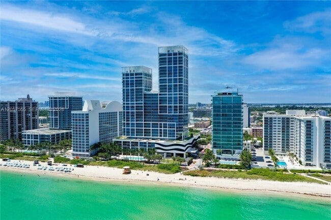 Building Photo - 6801 Collins Ave Unit 1020 Door 1006 Leal