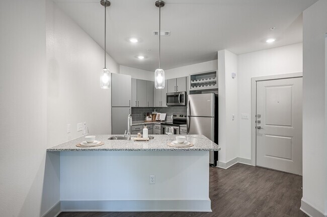 Building Photo - Special Offer: Get 8 weeks FREE Unit CDW1 Rental