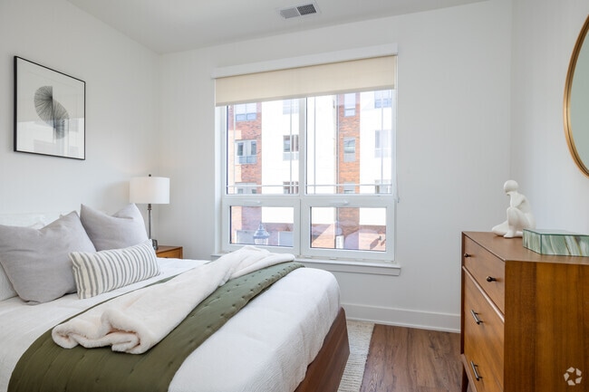 2HAB, 2BA - The Nell