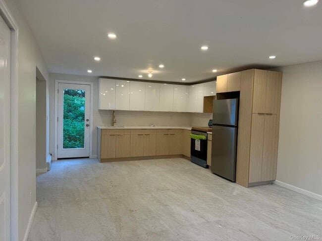 Photo - 60 Schneider Ave