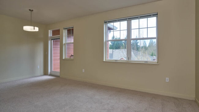 Living Room - The Reserve at Town Center