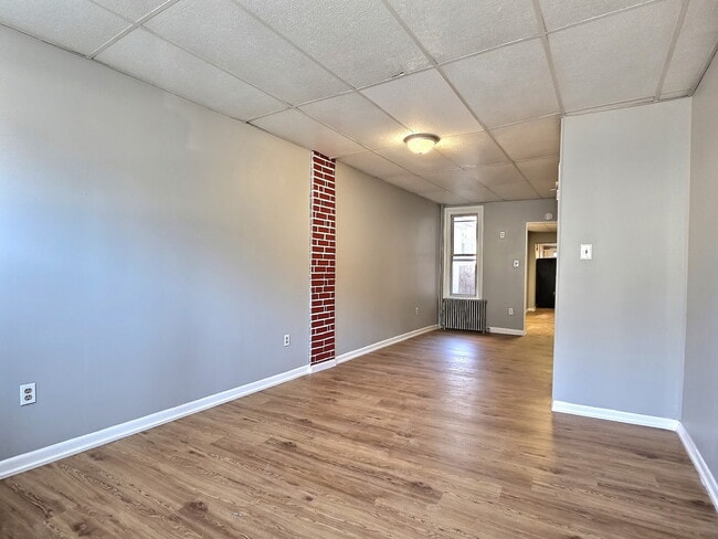 Photo - 1354 Cotton St