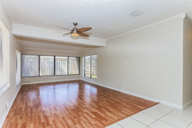 Photo - 3880 Jackson Blvd