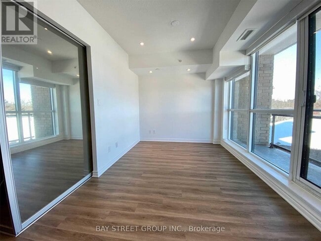 Photo - 1 Falaise Rd Unité 504