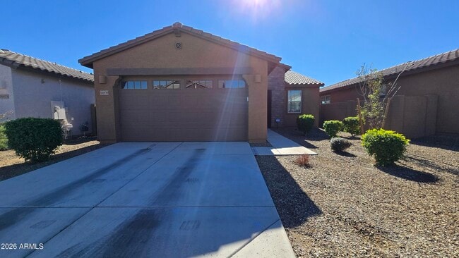 Building Photo - 16839 W Evergreen Rd