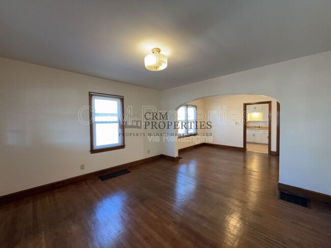 Photo - 933 N Linwood Ave