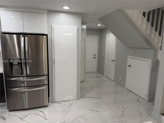 Photo - 774 NW 42nd Pl