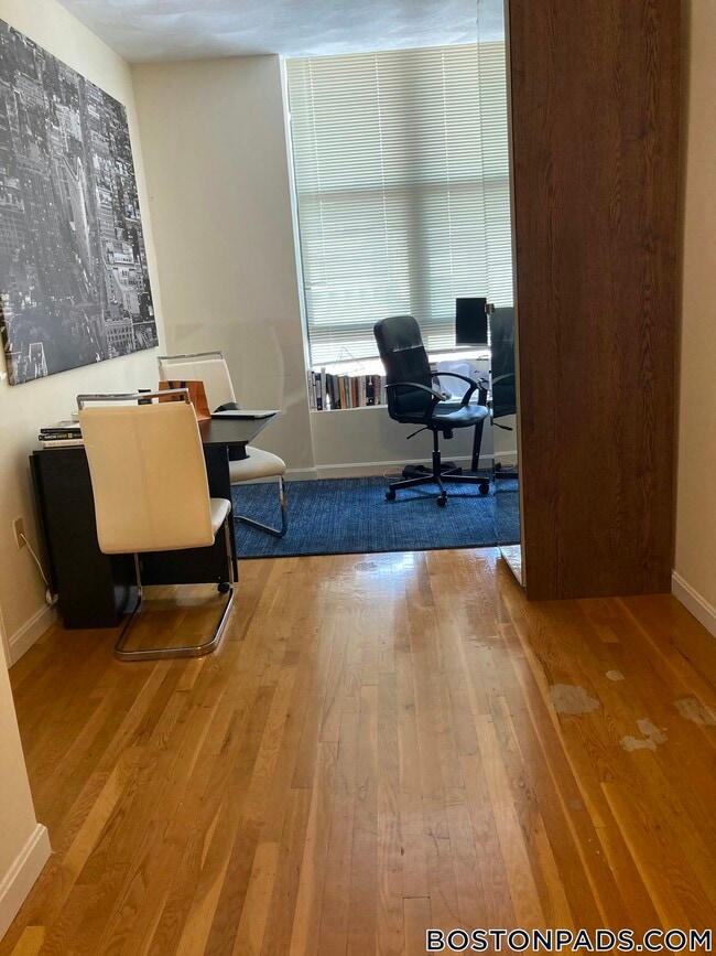 Photo - 81 Essex St Unit 85