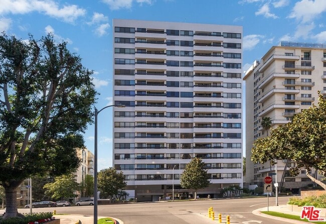 Building Photo - 10551 Wilshire Blvd Unit 1405