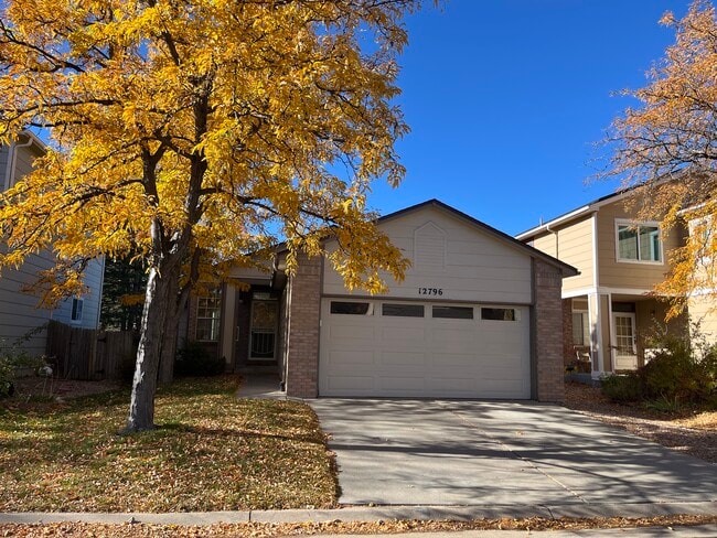 Building Photo - 12796 E Wyoming Pl