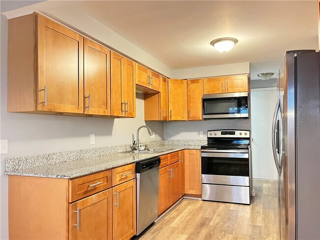 Photo - 6 Bucklebury Hill