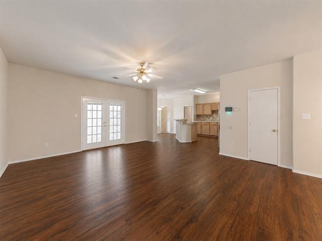 Photo - 6704 Cambrian Way