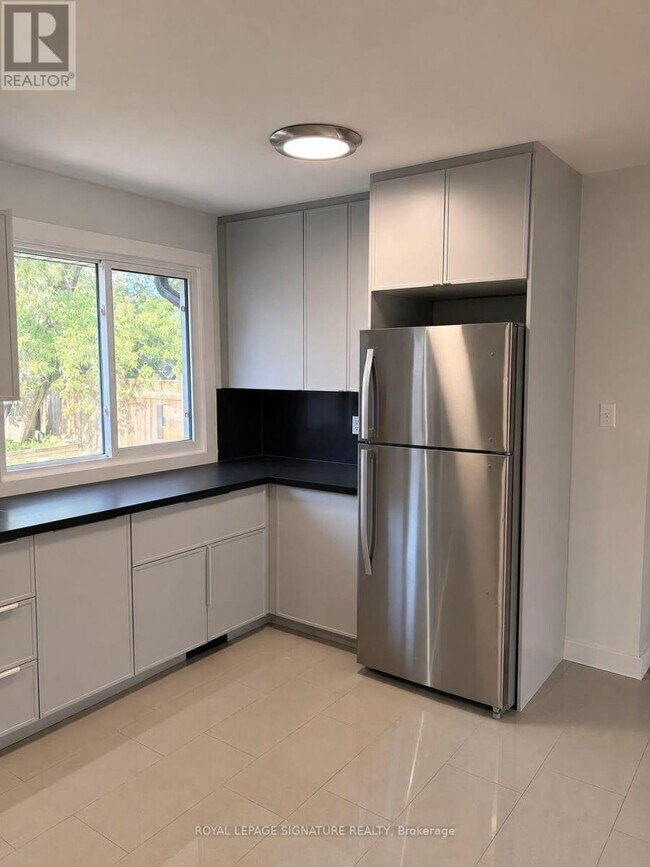 Photo - 9 Fieldway Dr