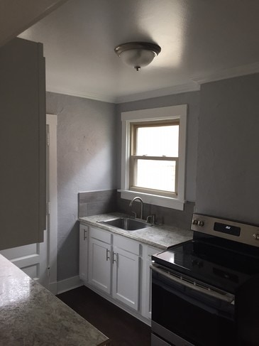 Photo - 2043 Boggs Ave