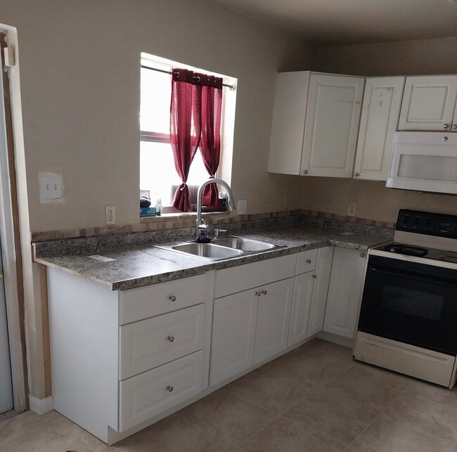 Photo - 8511 Blue Ridge Dr