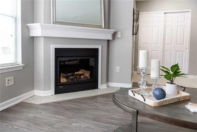 Photo - 1708 Hill Park Ct