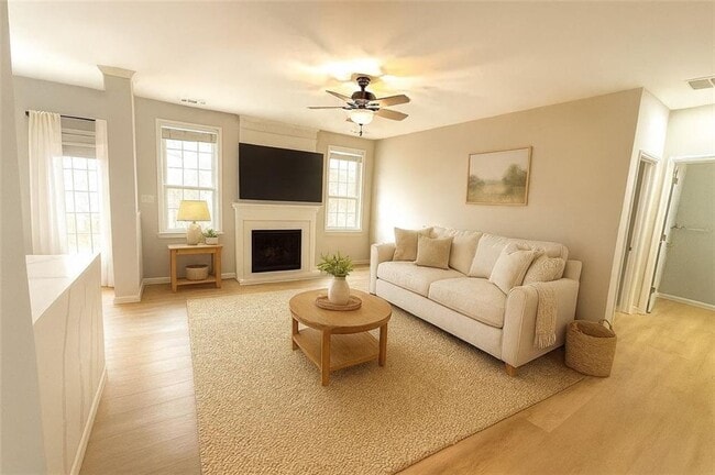 Photo - 1505 Wedgefield Ct