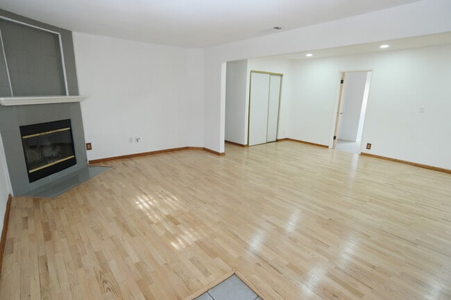 Photo - 611 Calle Pensamiento