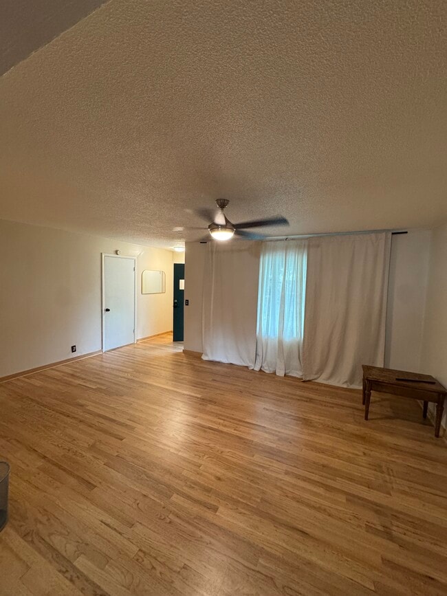 Photo - 849 Lexington Rd