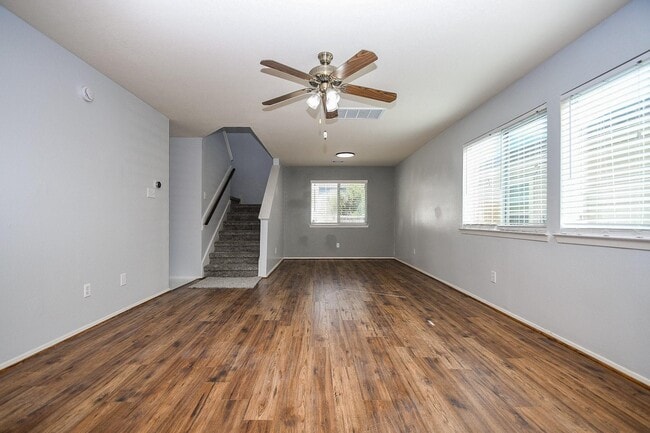 Photo - 6233 Lone Prairie Way