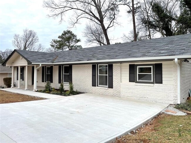 Photo - 2272 Collier Dr