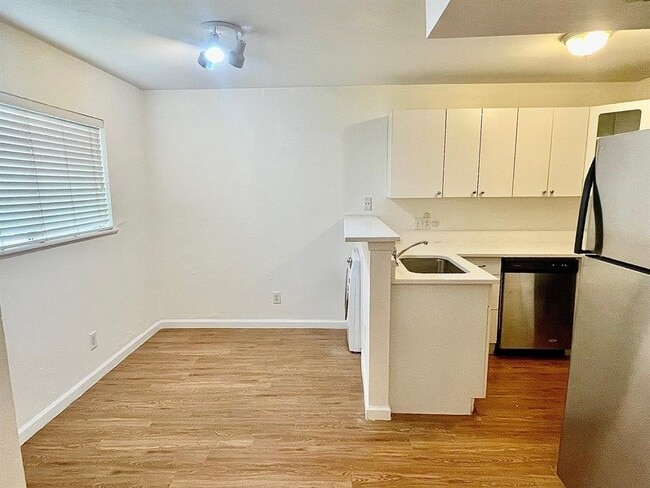 Photo - 608 Franklin Blvd