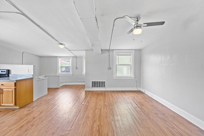 Photo - 60 W McMillan St Unidad 3