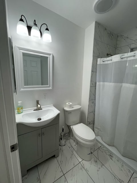 Photo - 557 Maple Ave Unidad 2