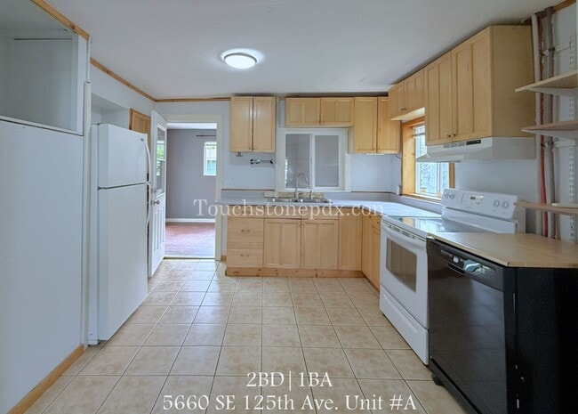 Building Photo - MFP-00110 Unit #A