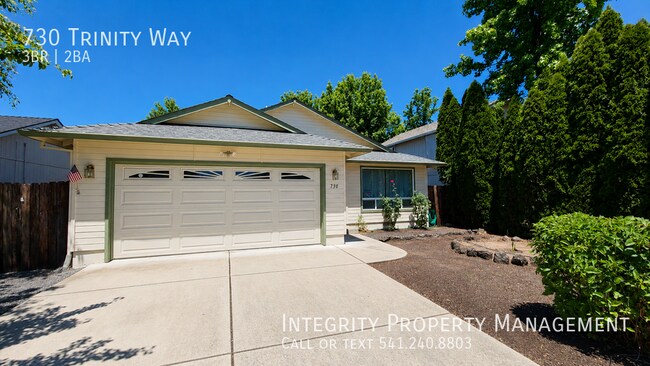 Photo - 730 Trinity Way