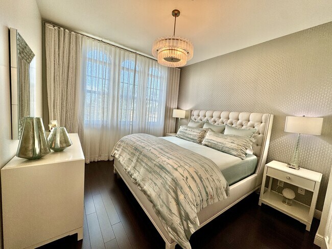 Photo - 365 5th Ave S