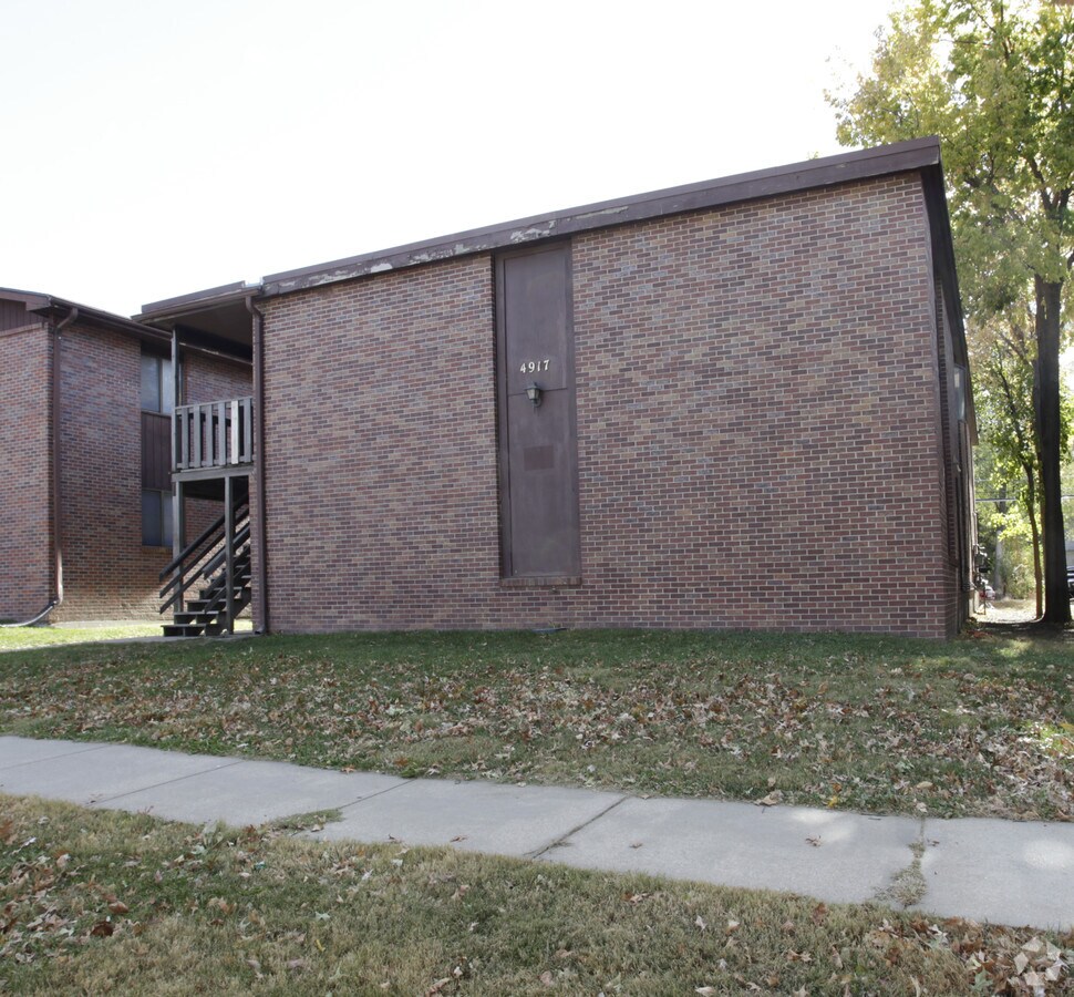 Photo - 4917 Walker Ave